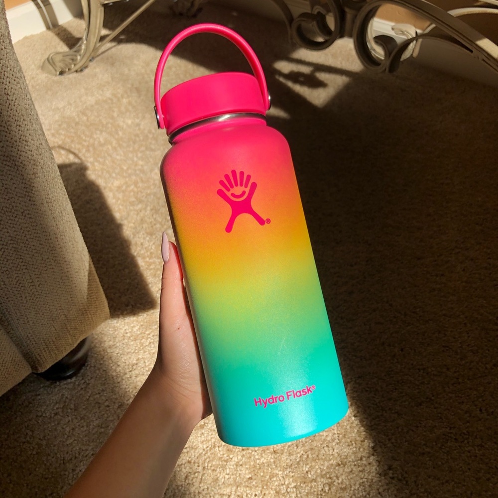 HYDRO FLASK Hawaiian Rainbow Shave Ice Collection